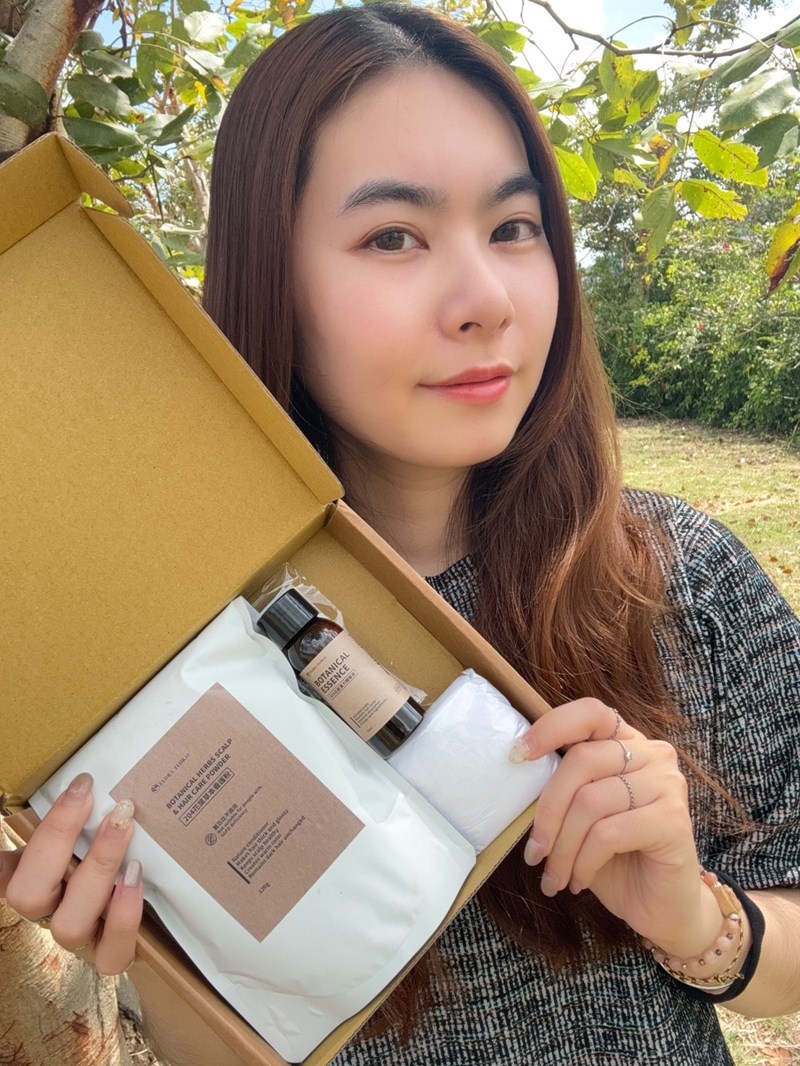 女人知己試用大隊,口碑行銷,部落客行銷,Flora Floral花葉草本養護泥,頭皮養護,頭皮護理,頭皮清潔,植萃染髮,中草藥,草本植萃,頭皮去角質,頭皮調理,花葉頭皮養護,201花葉草本養護泥,203花葉頭皮養護泥矯色版,頭皮養護專家